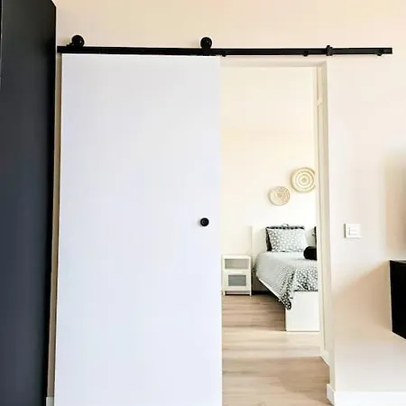 Vista Bravo Murillo Apartamento *